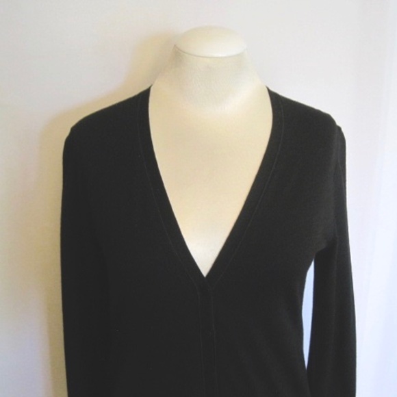 Icebreaker Villa 200 Wool Cardigan Sweater - Picture 3 of 12